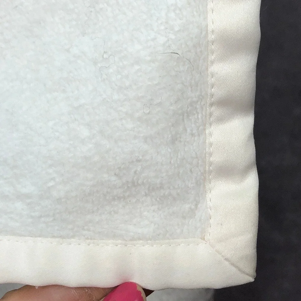 Pottery‎ Barn Baby Blanket Cream Satin Trim Pink Embroidered L Monogram Nursery